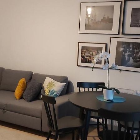 Central Apartments Ogrody 2 & Parking Гданск Екстериор снимка