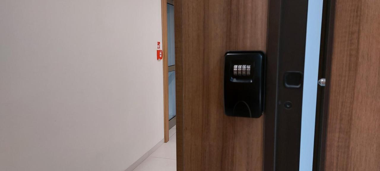 Central Apartments Ogrody 2 & Parking Гданск Екстериор снимка